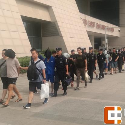 揭秘QQ聊天记录盗取技巧，风险与防范一览表