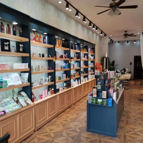 化妆品店品牌的魅力与挑战
