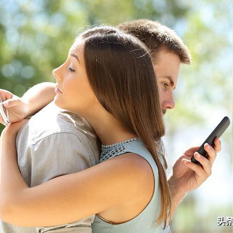揭秘夫妻关系，如何查看老婆和情人手机短信聊天记录？