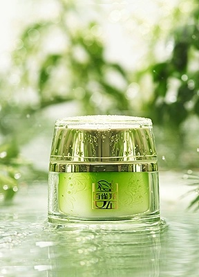 植物化妆品品牌—回归自然的美丽之选