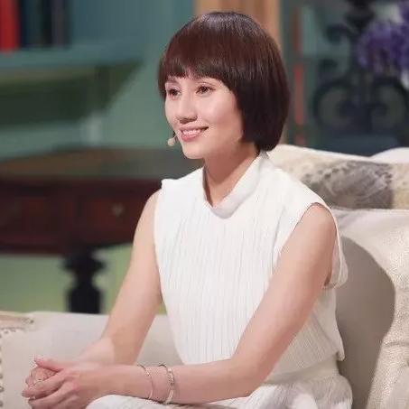 揭秘美丽秘籍，化妆品品牌三件套的神奇魅力