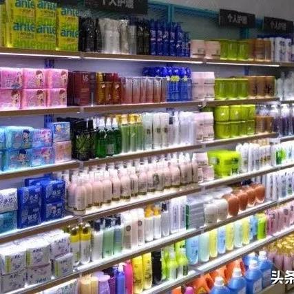 化妆品品牌实体店的魅力与挑战