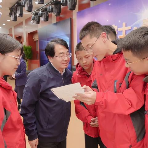 科技之光—探索两个字品牌电脑的无限可能