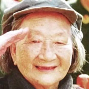 美丽革命，化妆品品牌的崛起与挑战