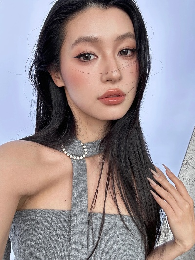 辣妹妆容的时尚密码