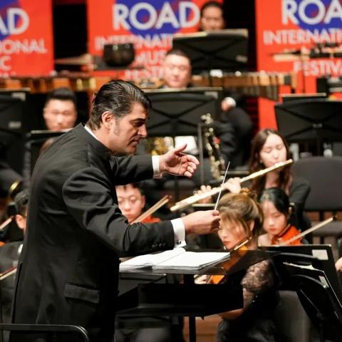 俄罗斯电脑品牌，创新与传承的交响曲
