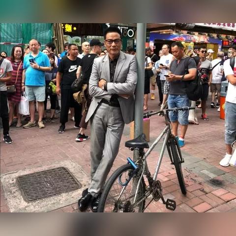 任达华代言的家居品牌—家的温馨与品质的象征