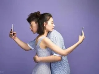 老婆喜欢查看我的聊天记录怎么办？揭秘夫妻间隐私界限的困惑与解决之道